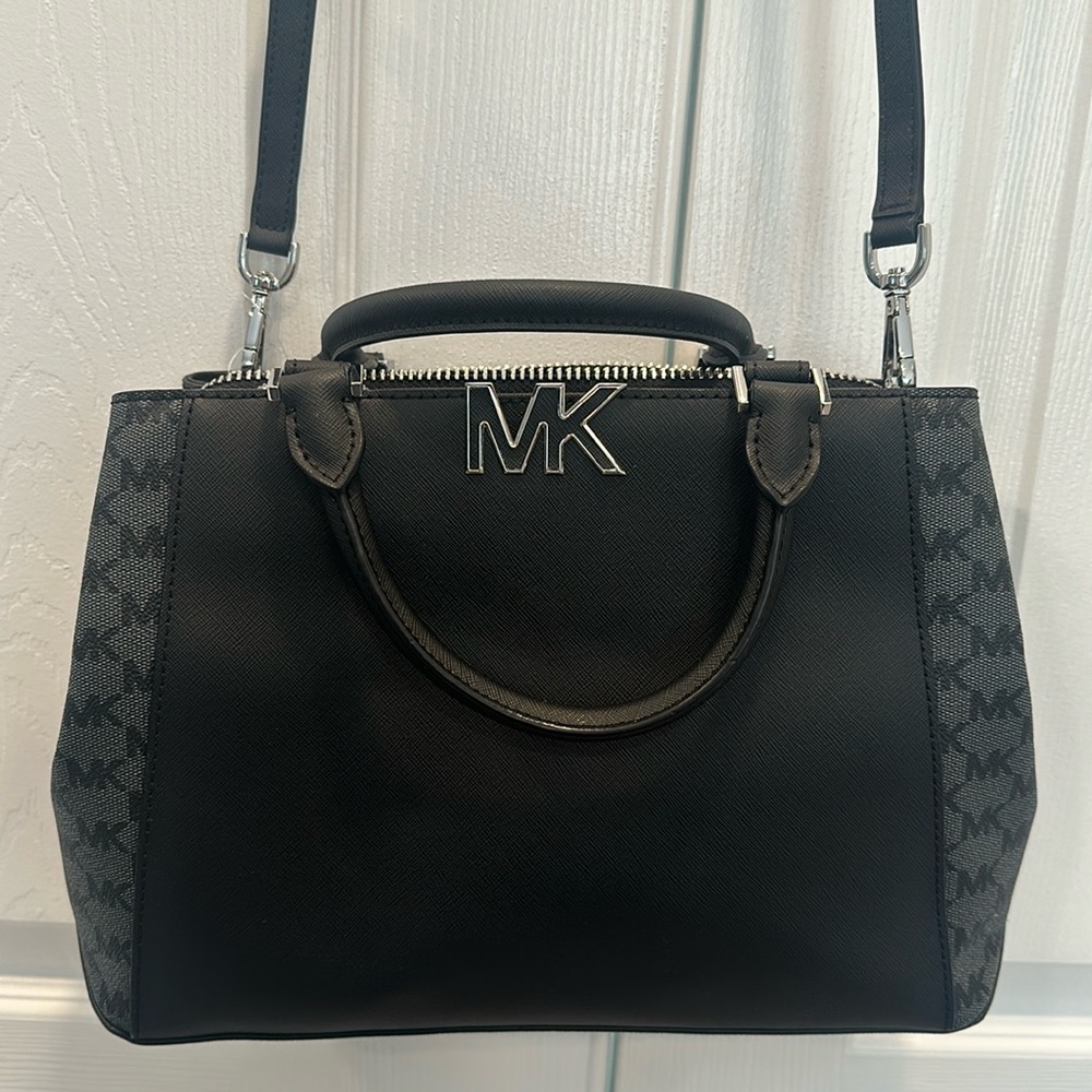 Brand new Michael Kors black handbag/shoulder/crossbody